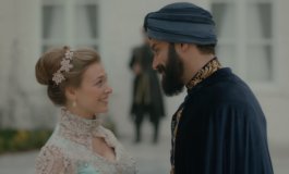 Анна влюбляется в султана и решает избегать его